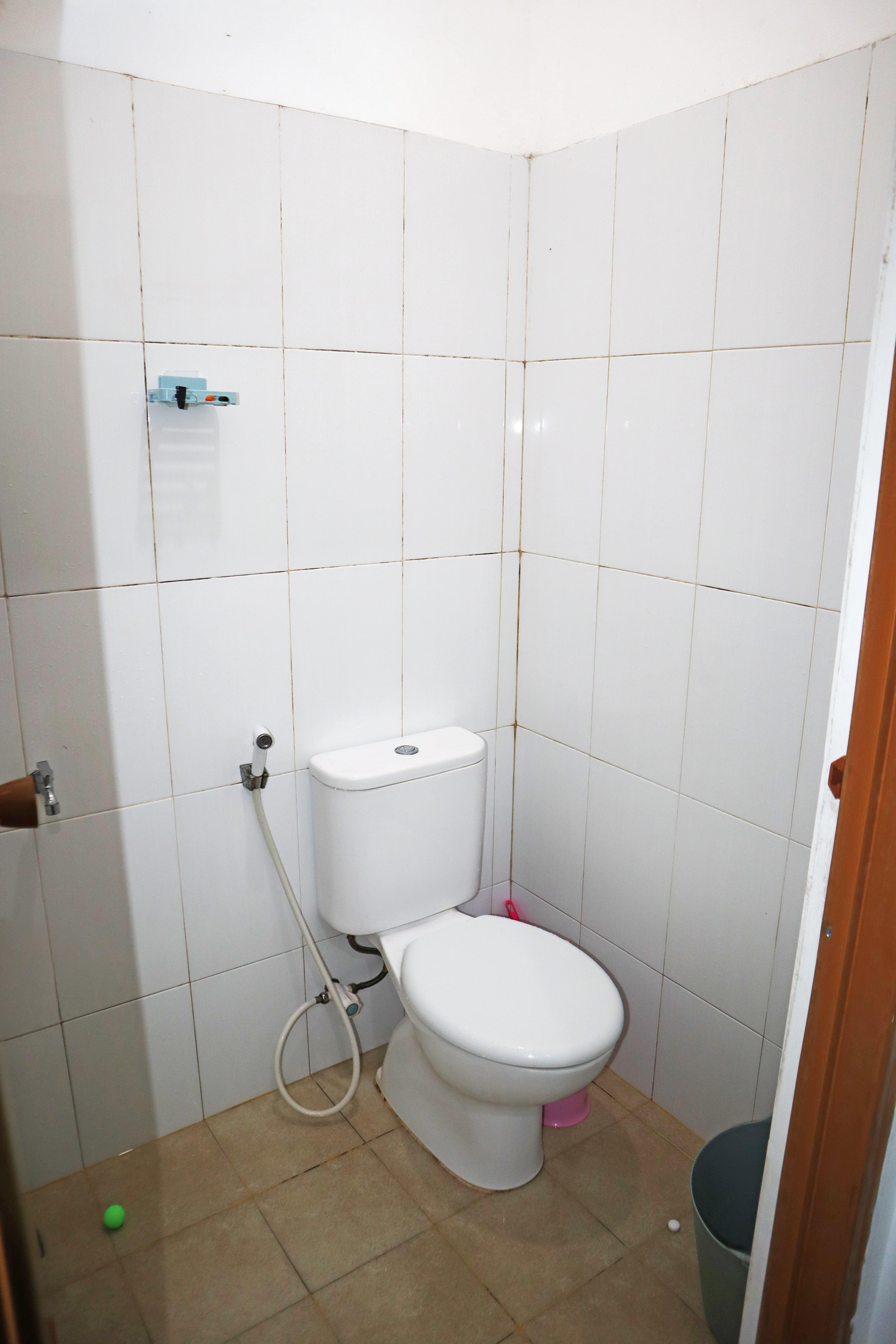 Kamar Mandi Dalam